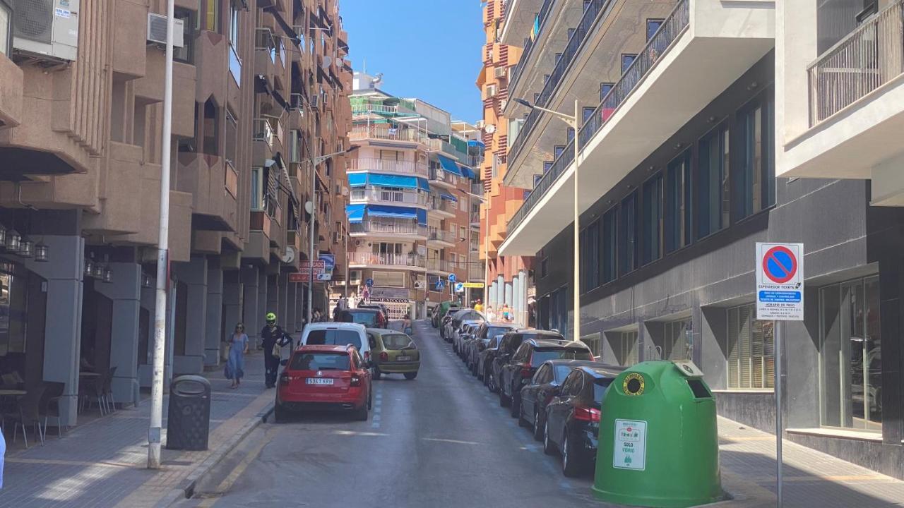 Solymar Poniente Apartamento Recien Reformado A 3 Min De Playa Poniente Y Del Centro Parking Opcional Benidorm Kültér fotó