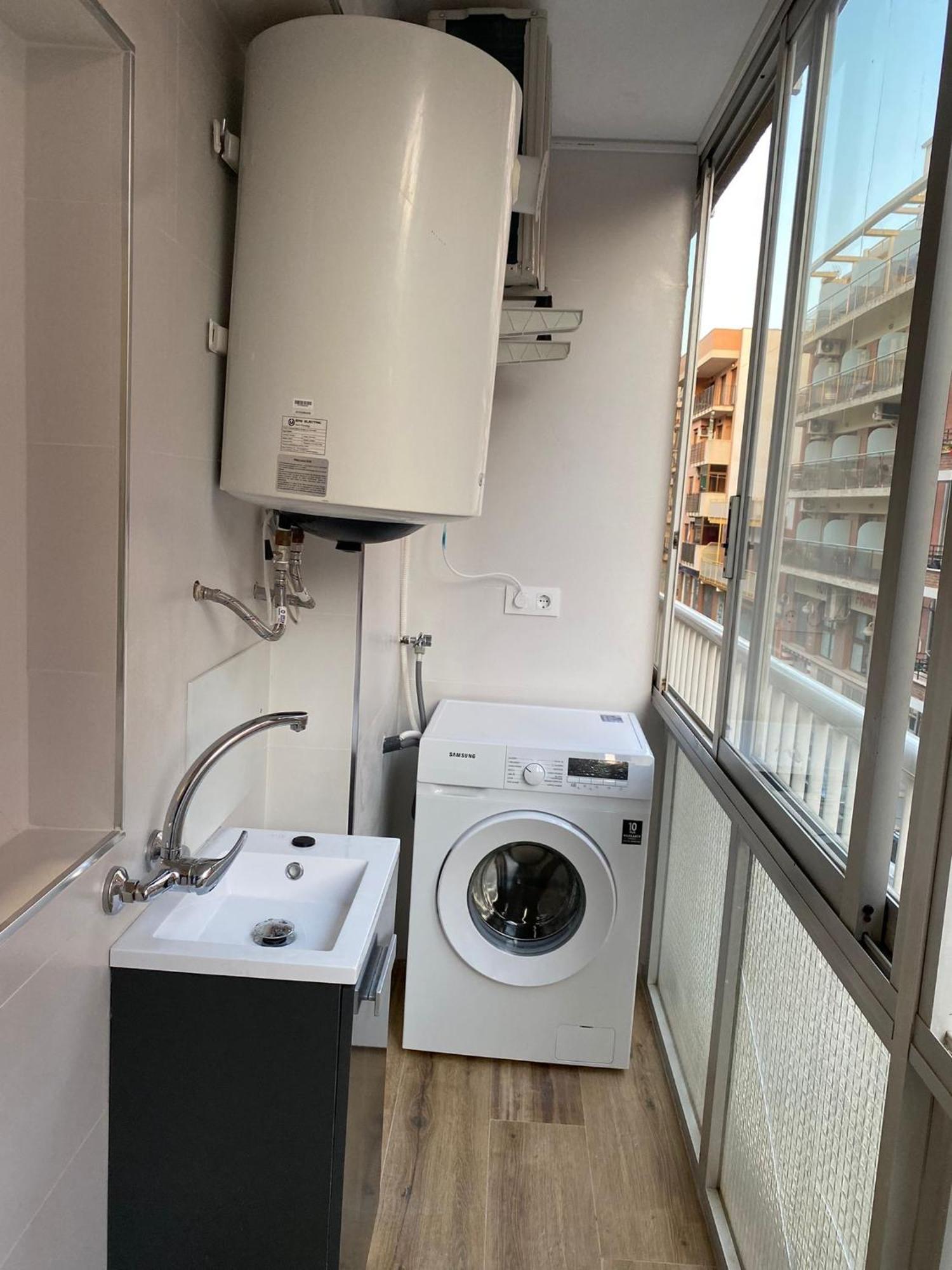 Solymar Poniente Apartamento Recien Reformado A 3 Min De Playa Poniente Y Del Centro Parking Opcional Benidorm Kültér fotó