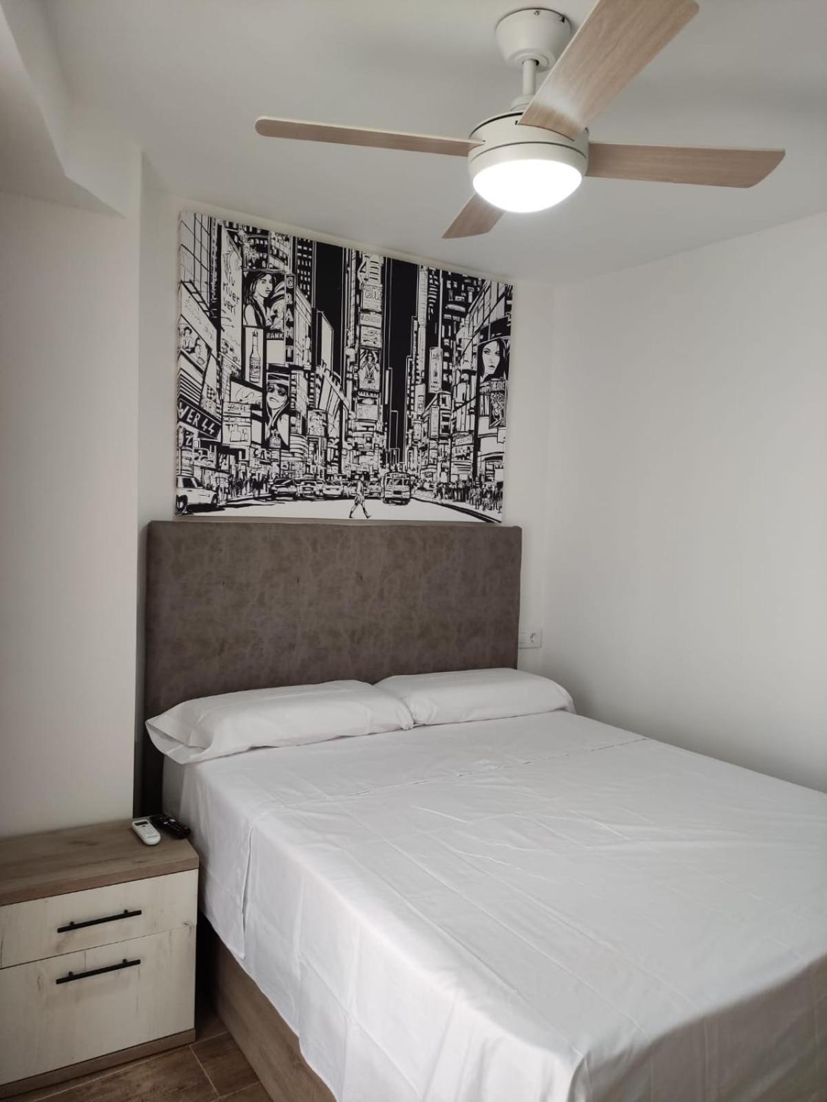 Solymar Poniente Apartamento Recien Reformado A 3 Min De Playa Poniente Y Del Centro Parking Opcional Benidorm Kültér fotó