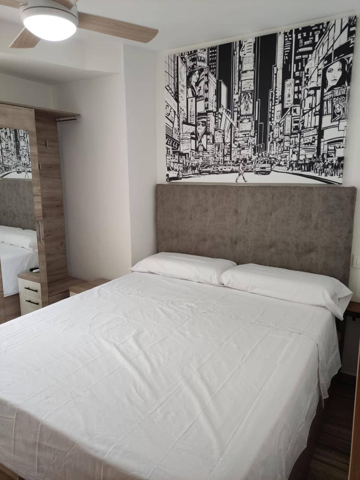 Solymar Poniente Apartamento Recien Reformado A 3 Min De Playa Poniente Y Del Centro Parking Opcional Benidorm Kültér fotó
